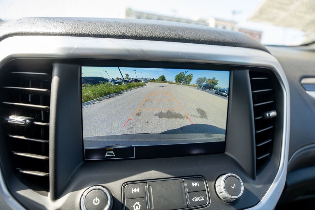 Used 2023 GMC Acadia SLT image 29
