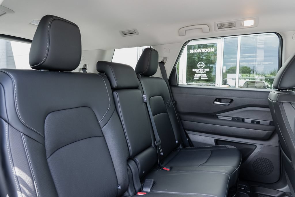 New 2026 Nissan Pathfinder SL w/ Cargo Package AWD/4WD image 25