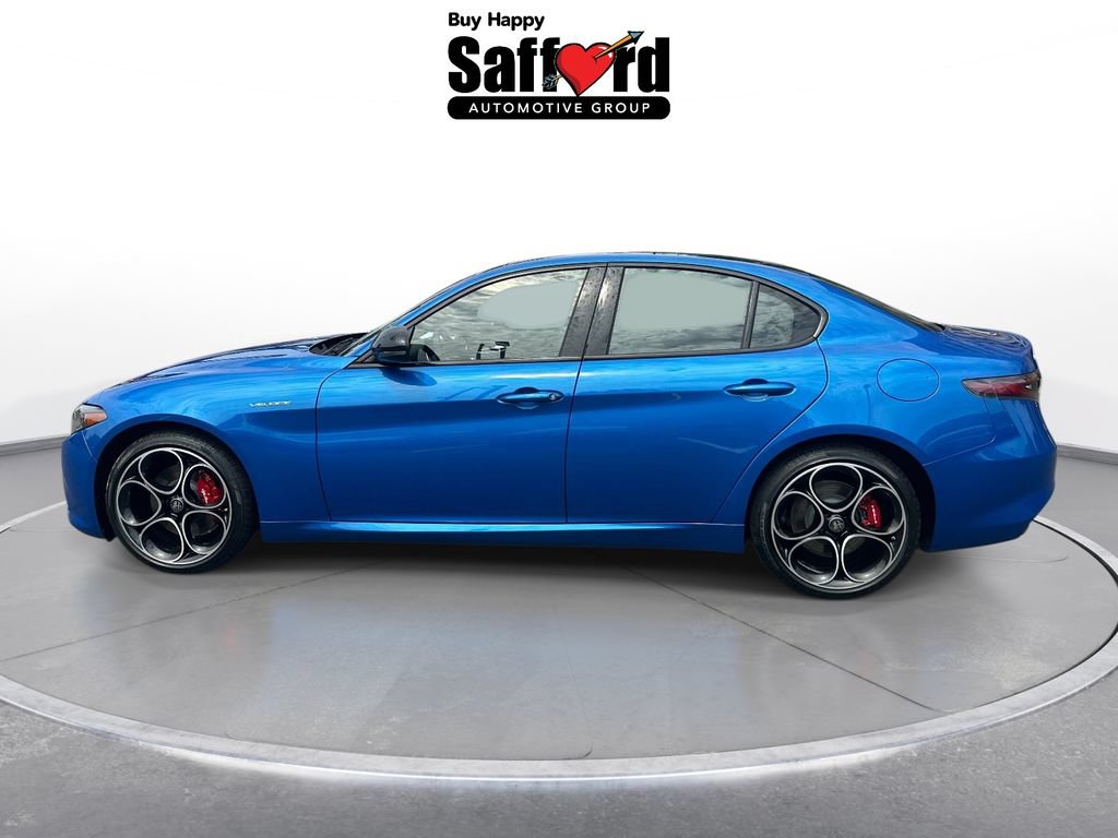 New 2026 Alfa Romeo Giulia AWD image 5