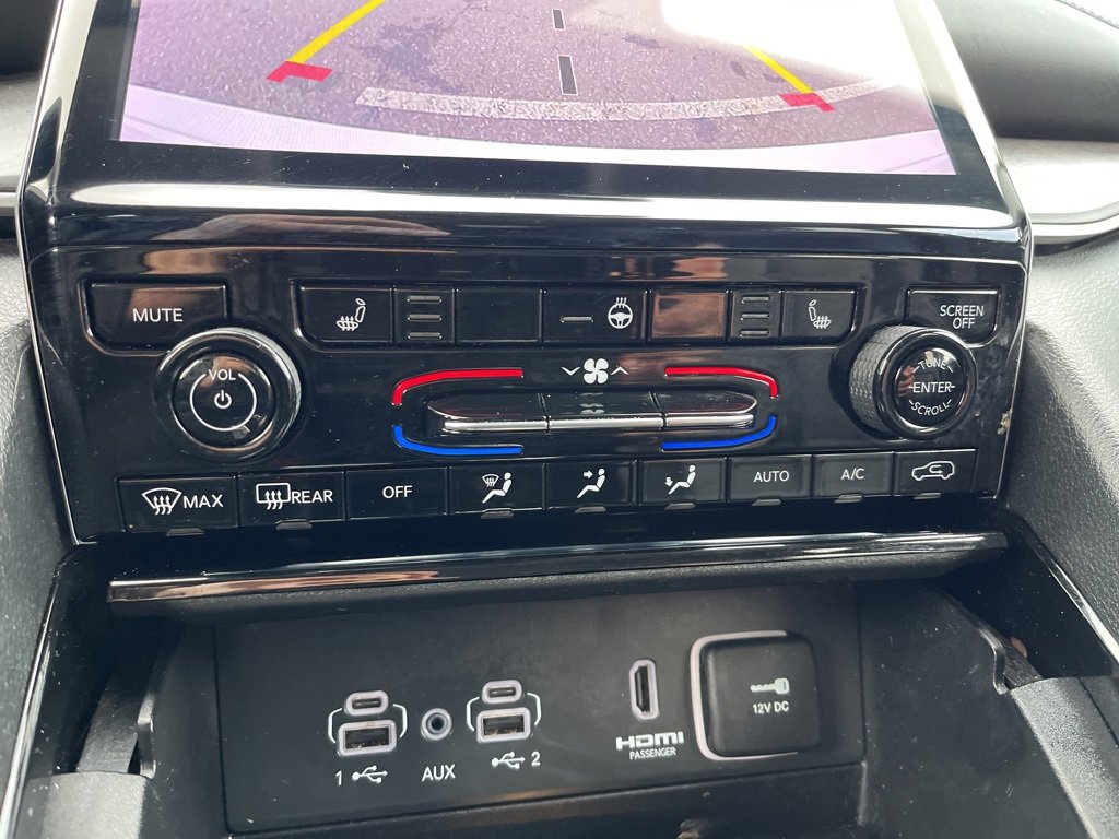 Used 2023 Jeep Grand Cherokee 4WD 4xe image 12