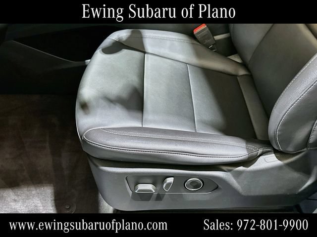 Used 2022 Cadillac Escalade Luxury w/ LPO, Illumination Package RWD image 20