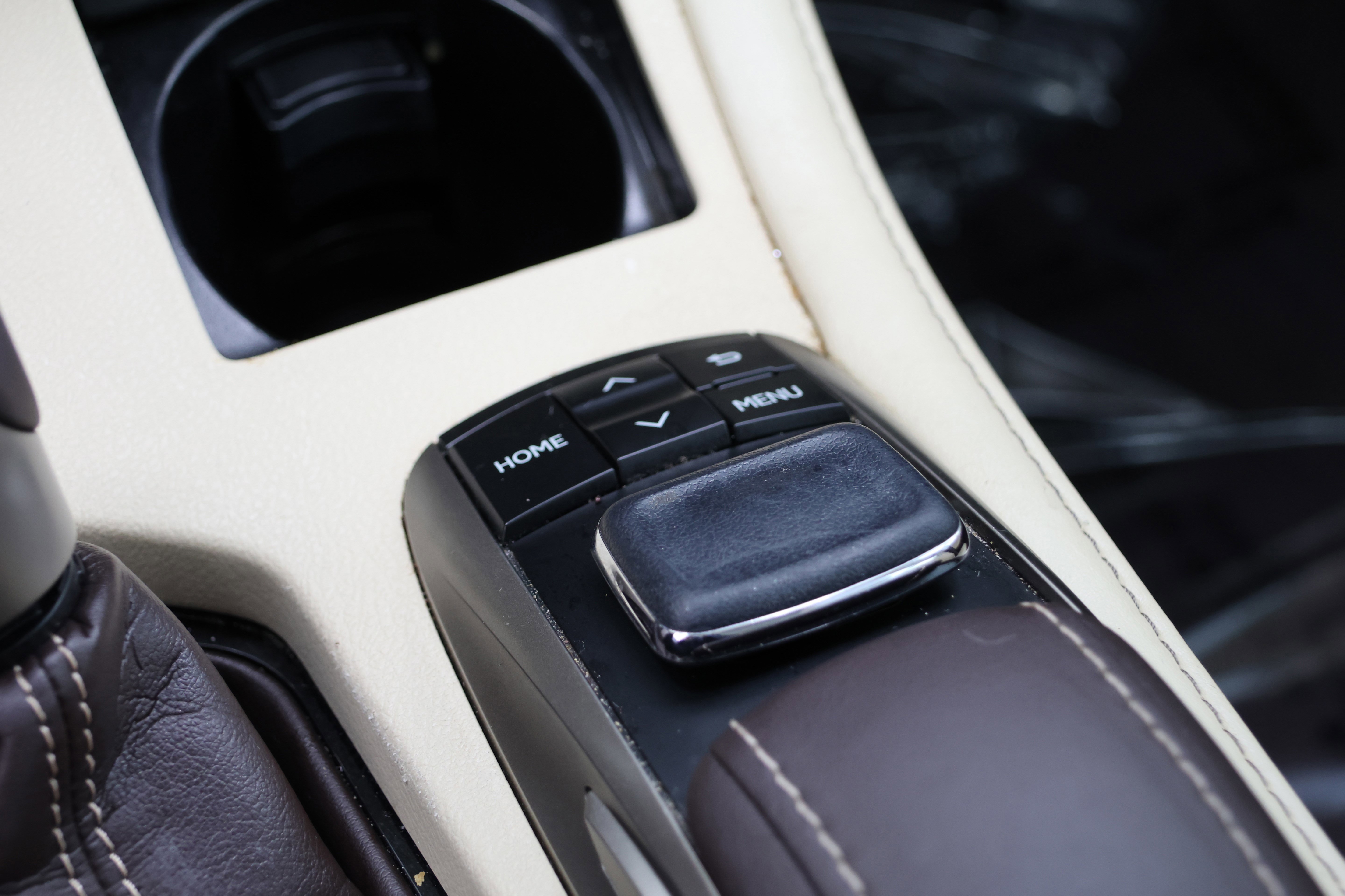 Used 2018 Lexus ES 350 350 w/ Luxury Package w/Wood Trim image 32