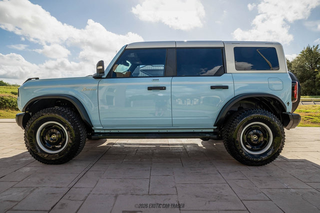 Used 2023 Ford Bronco Heritage Edition AWD/4WD image 3