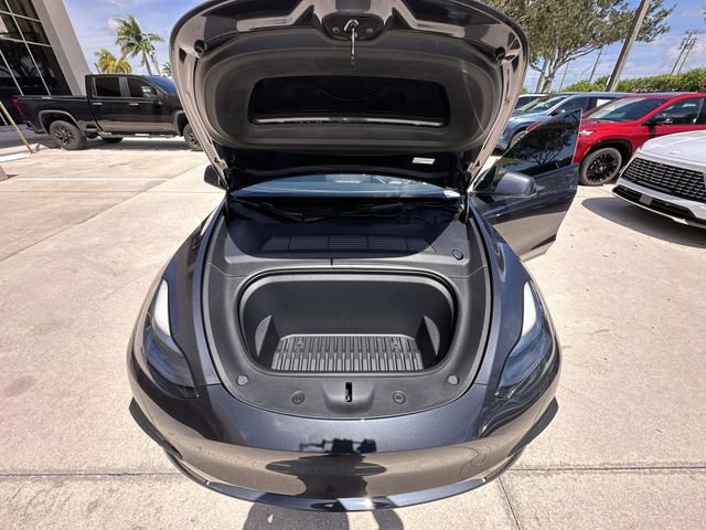 Used 2024 Tesla Model Y Long Range AWD/4WD image 33
