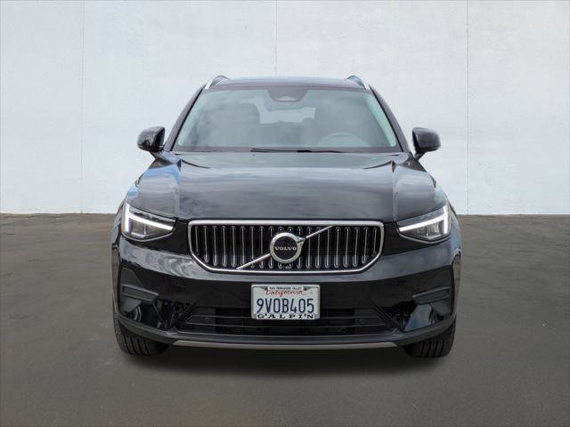 Used 2025 Volvo XC40 B5 Core w/ Protection Package Premier image 8