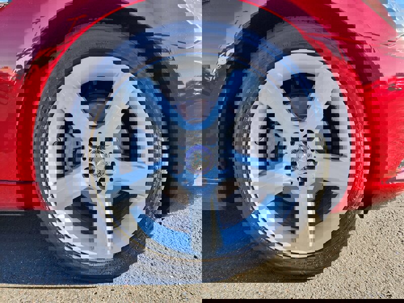 Used 2015 Mercedes-Benz SLK 250 w/ Premium Package image 31