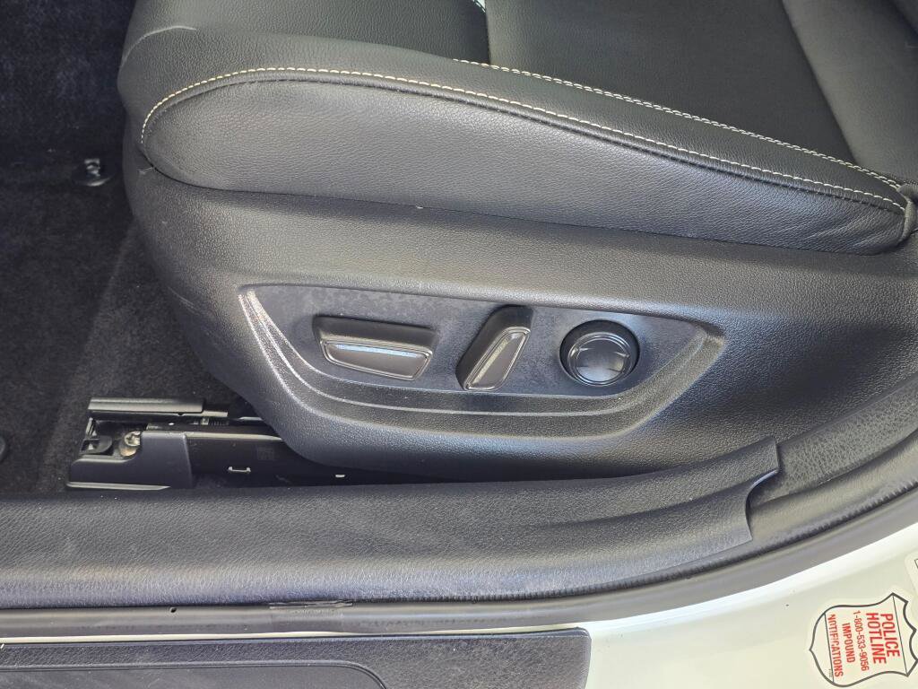 Used 2025 Toyota Camry SE image 23