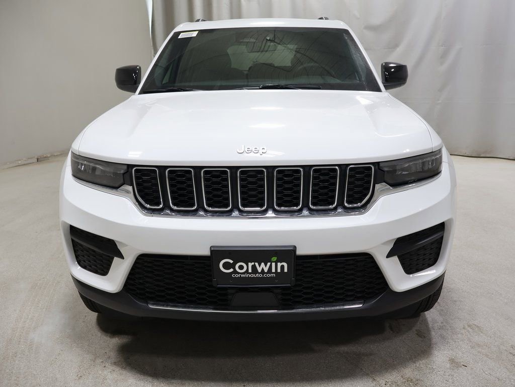 New 2025 Jeep Grand Cherokee Laredo X image 2