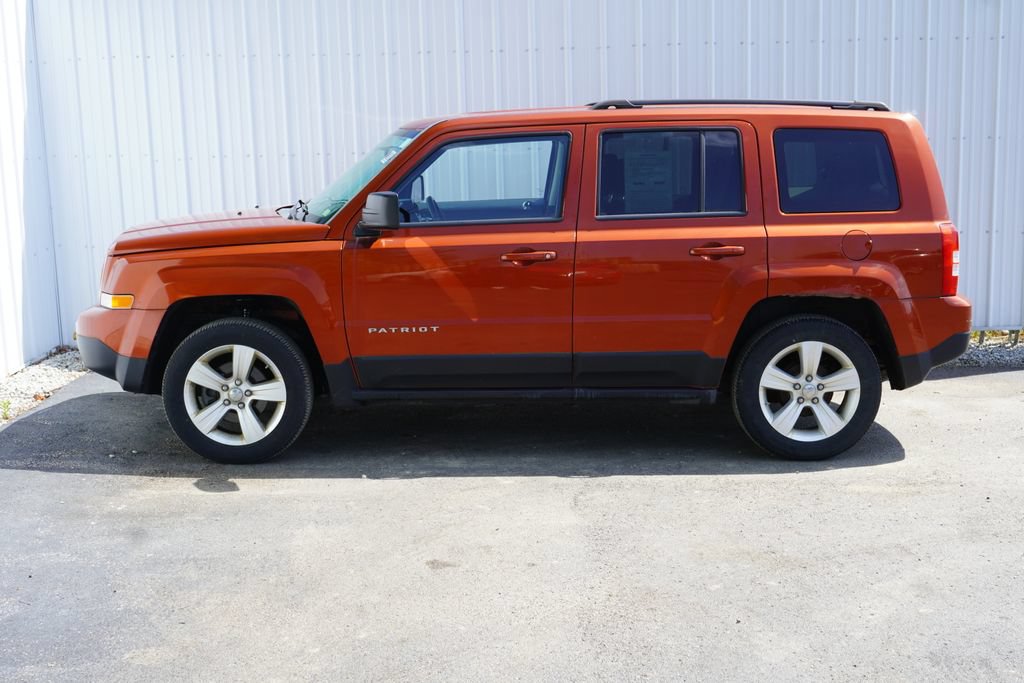Used 2012 Jeep Patriot Latitude FWD image 3
