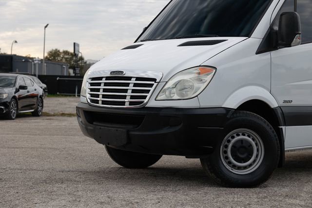 Used 2012 Freightliner Sprinter 2500 image 27