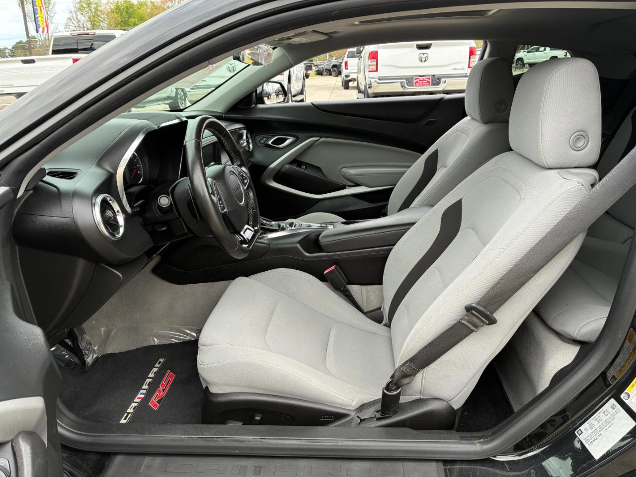 Used 2018 Chevrolet Camaro LT w/ RS Package image 14