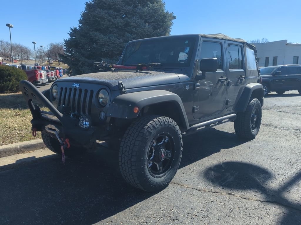Used 2014 Jeep Wrangler Unlimited Sport image 2