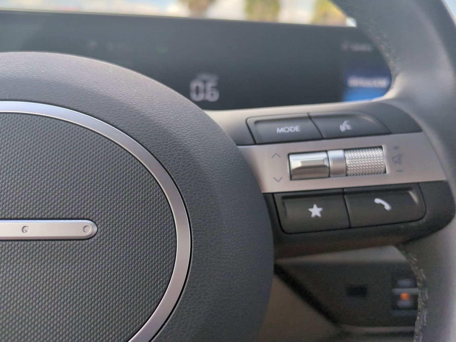 Certified 2024 Hyundai Kona SEL FWD image 32