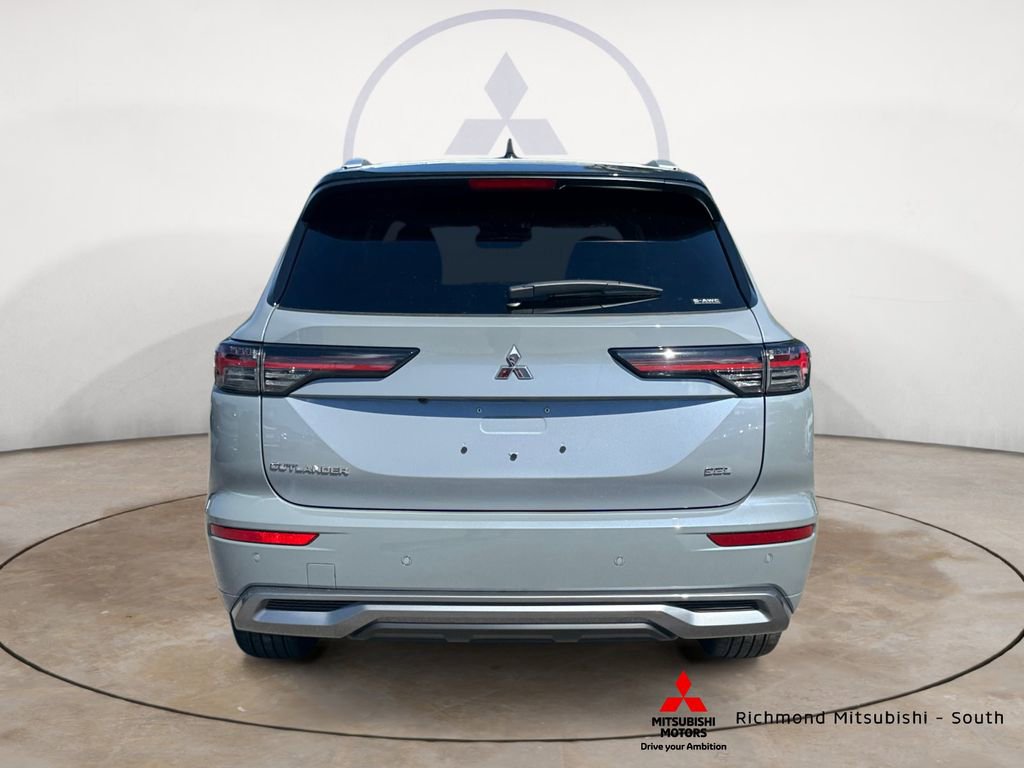 New 2026 Mitsubishi Outlander SEL FWD image 4