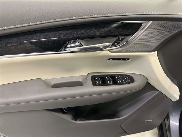 Used 2023 Cadillac XT6 Premium Luxury image 16