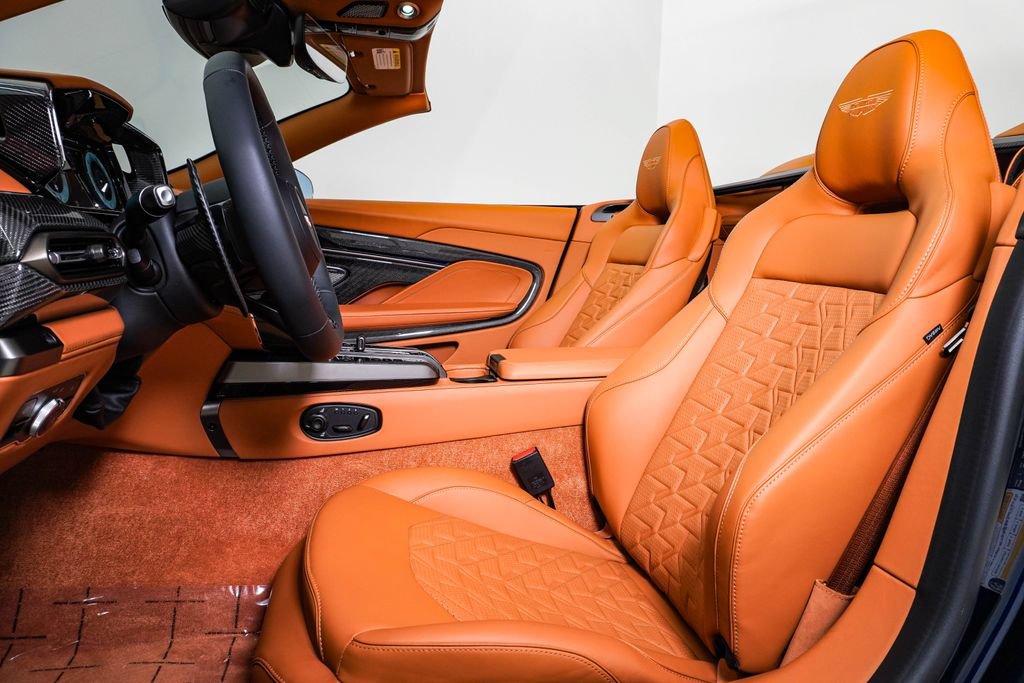New 2026 Aston Martin Vanquish Convertible RWD image 23
