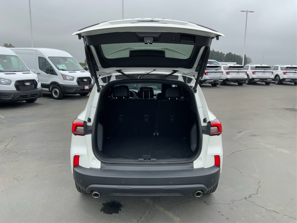 Used 2025 Ford Escape ST-Line w/ Tech Pack #1 image 13