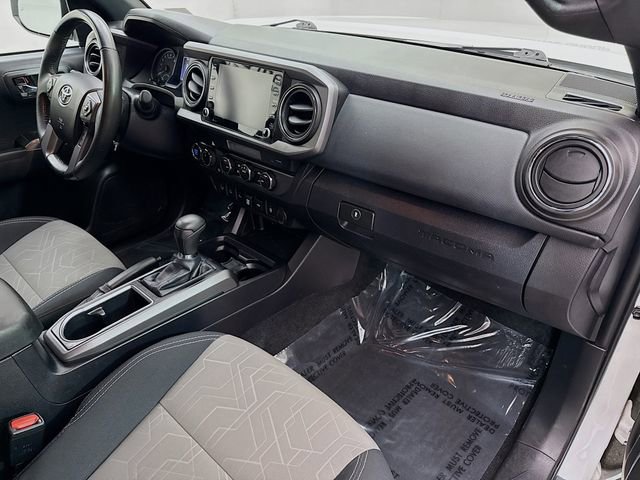 Used 2022 Toyota Tacoma TRD Off-Road image 27