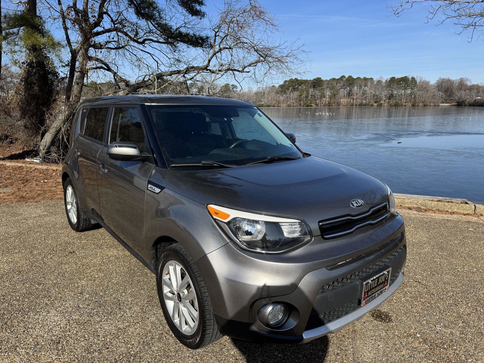 Used 2018 Kia Soul + FWD image 2