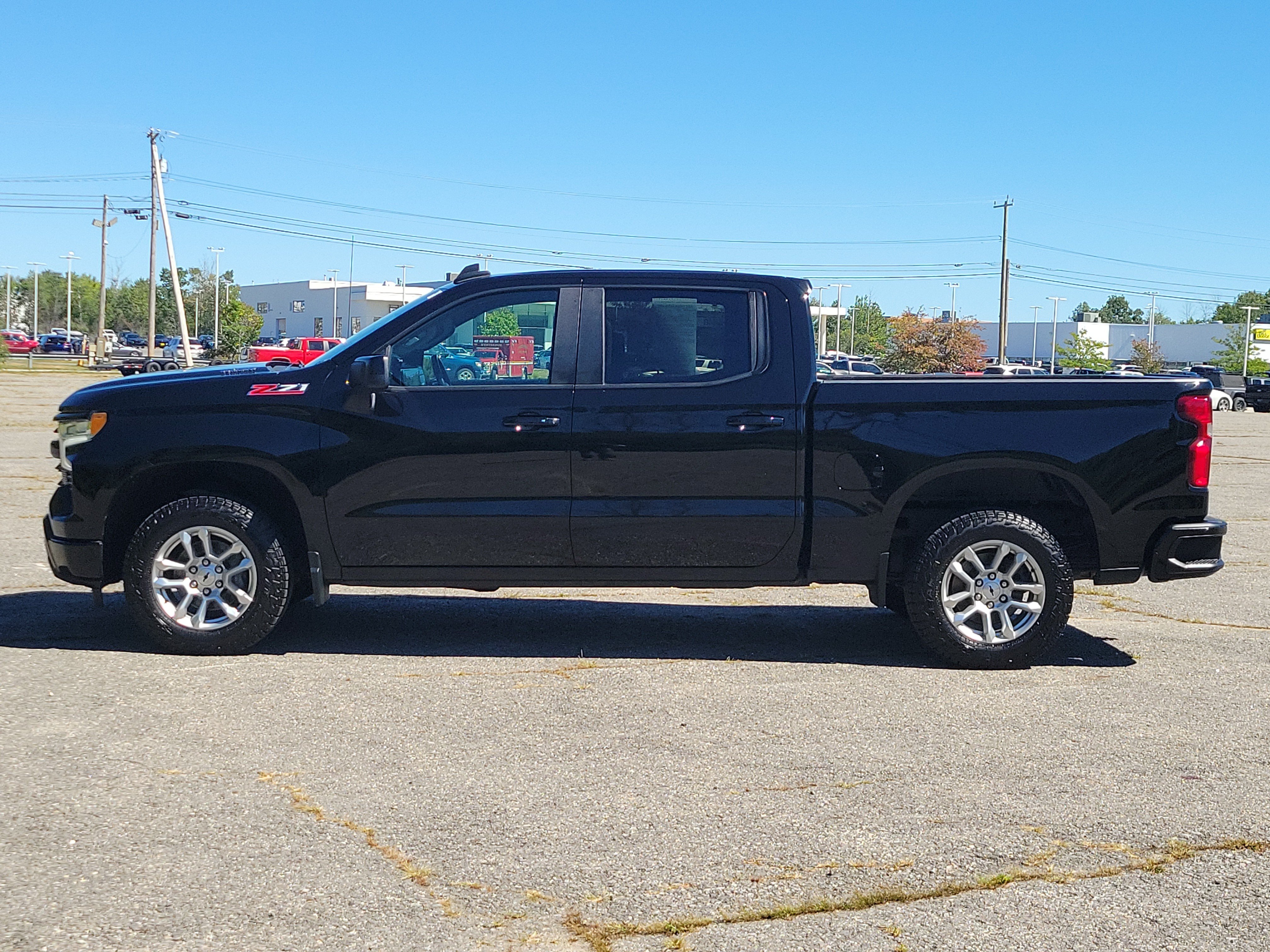 Used 2022 Chevrolet Silverado 1500 RST w/ Convenience Package II AWD/4WD image 8