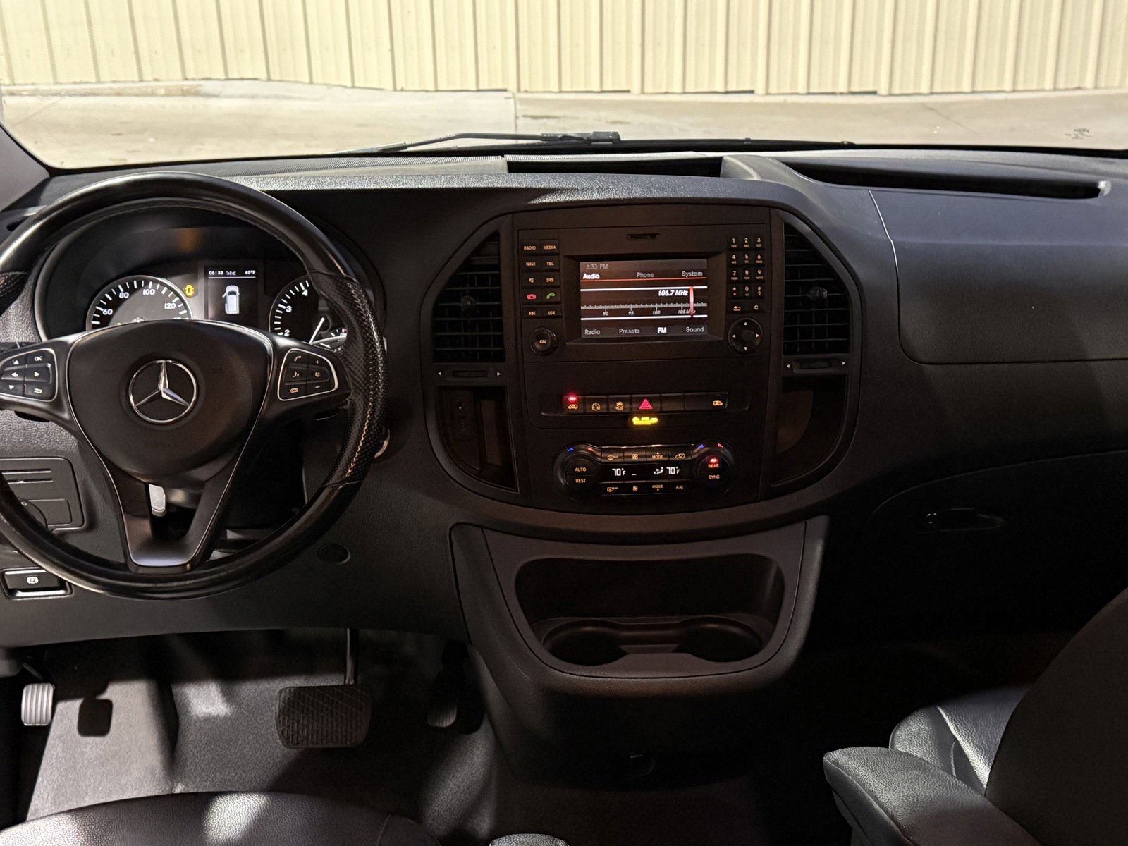 Used 2018 Mercedes-Benz Metris Passenger image 24