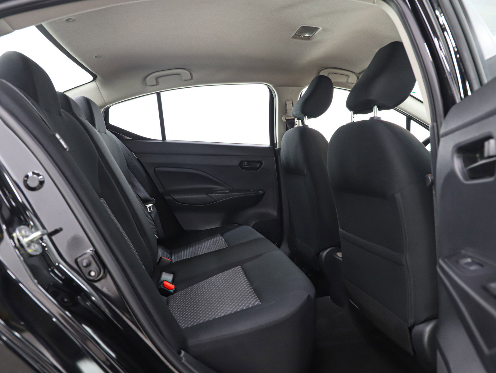 Used 2021 Nissan Versa S image 12