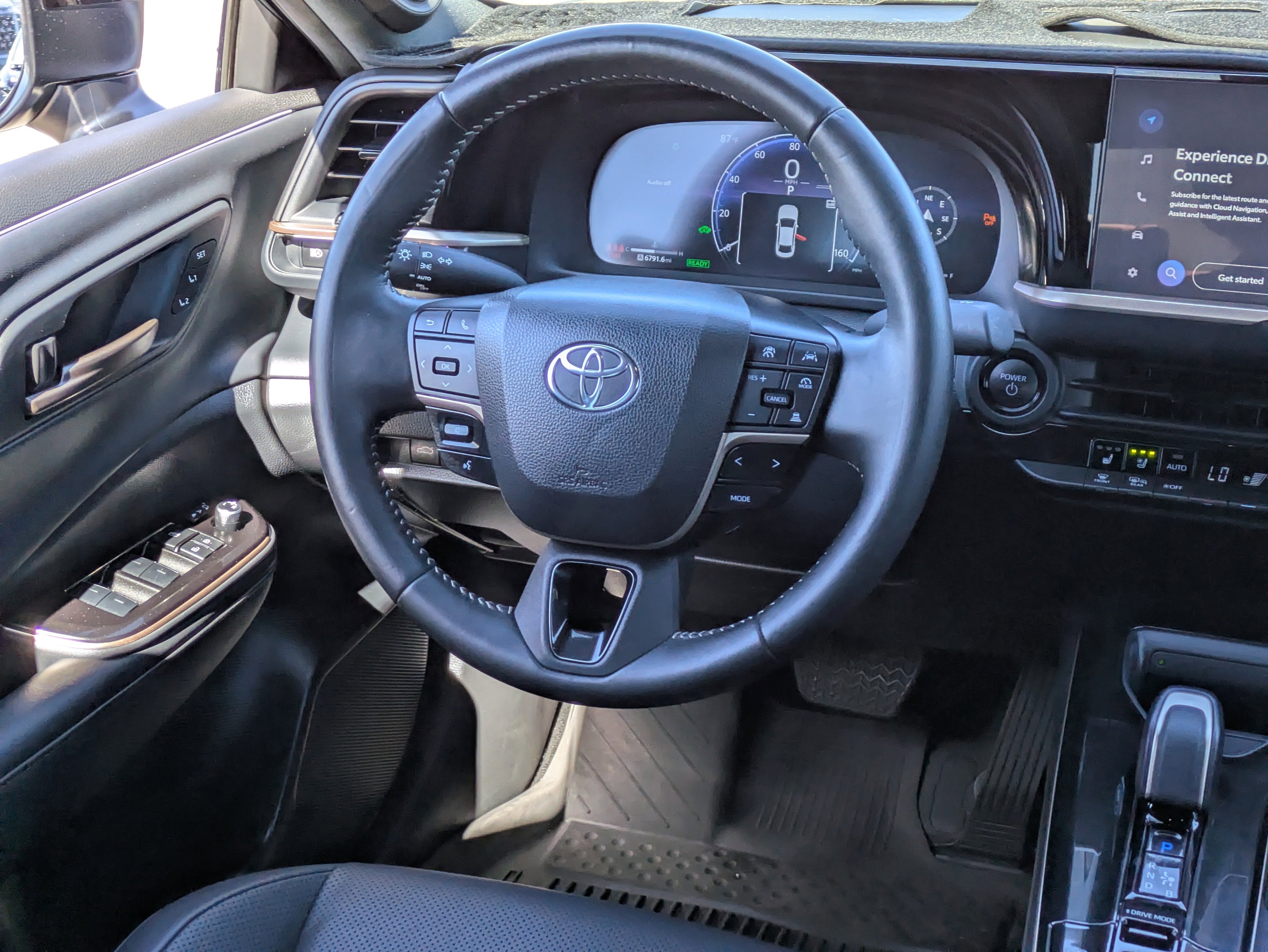 Used 2024 Toyota Crown XLE image 15