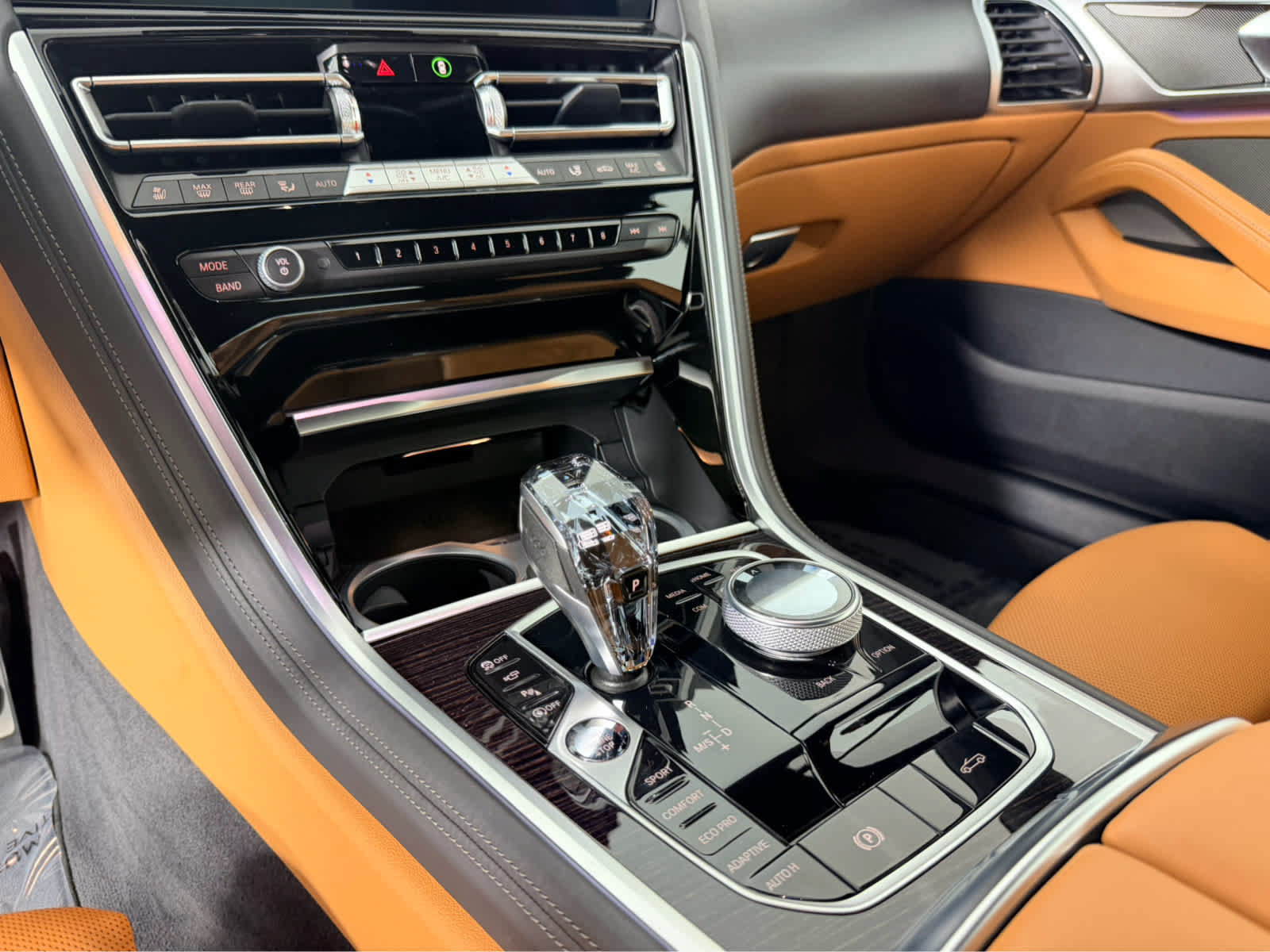Used 2023 BMW M850i xDrive Convertible AWD/4WD image 13