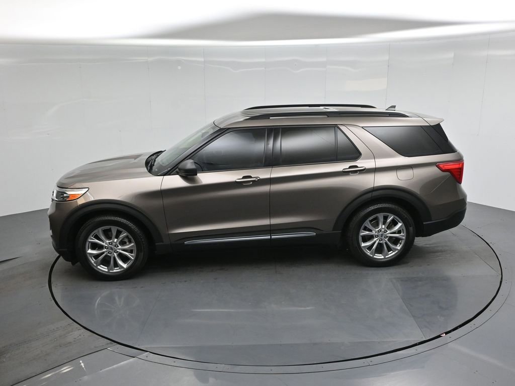 Used 2021 Ford Explorer XLT w/ Equipment Group 202A RWD image 42