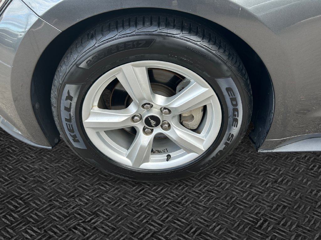 Used 2017 Ford Mustang Coupe RWD image 11