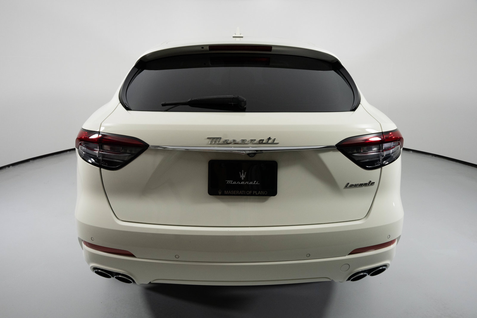 Used 2023 Maserati Levante GT AWD/4WD image 10