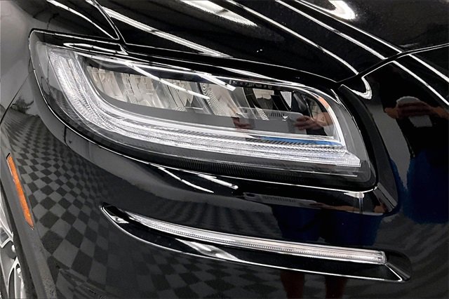 Used 2023 Lincoln Nautilus Reserve w/ Equipment Group 201A image 31