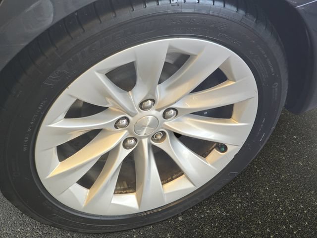 Used 2017 Tesla Model S 75D AWD/4WD image 35