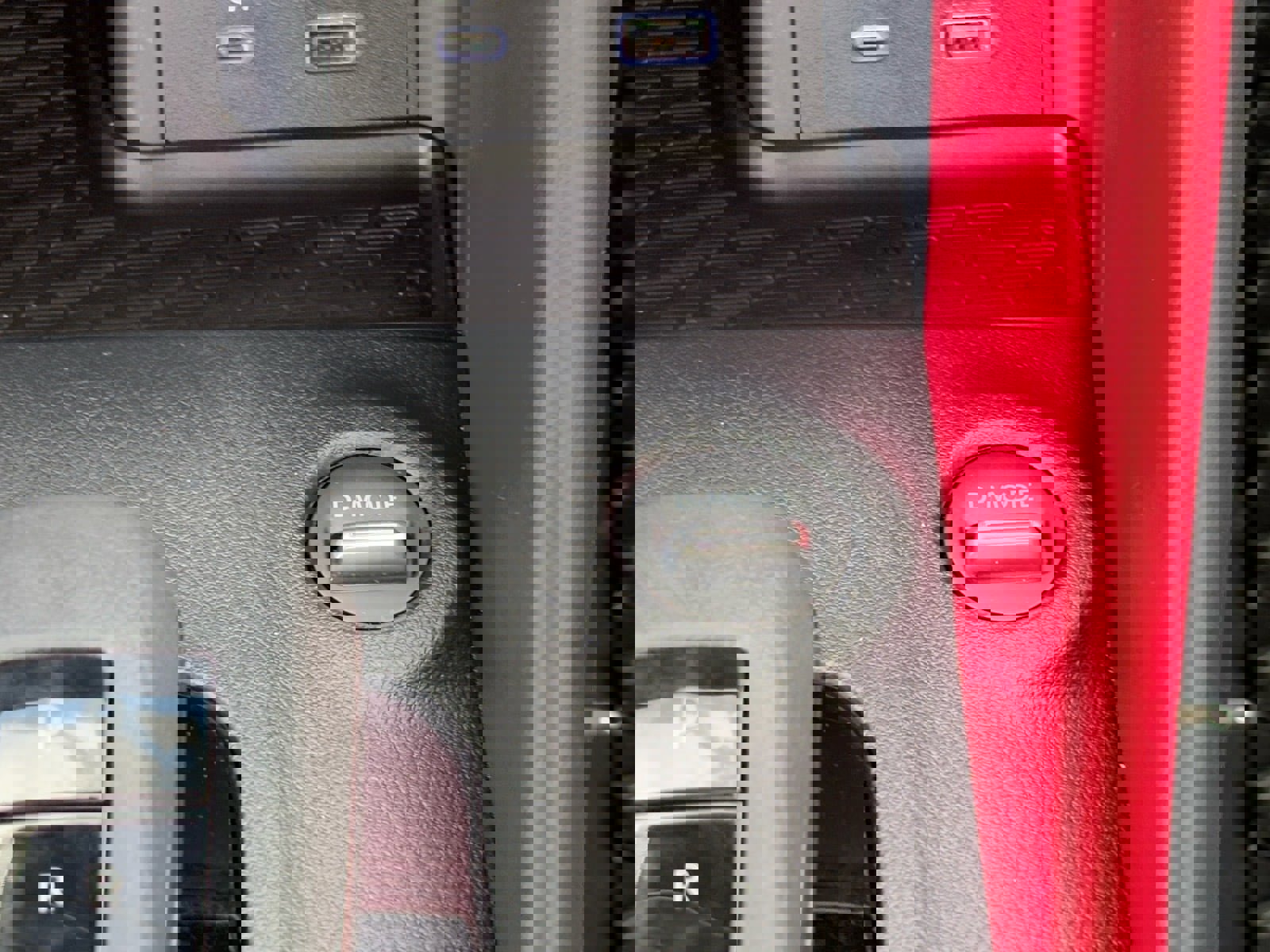 Certified 2024 Nissan Z Performance w/ Floor Mat Package image 25