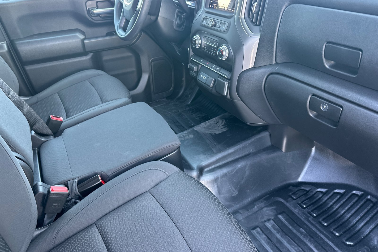 New 2026 GMC Sierra 2500 Pro w/ Convenience Package RWD image 16