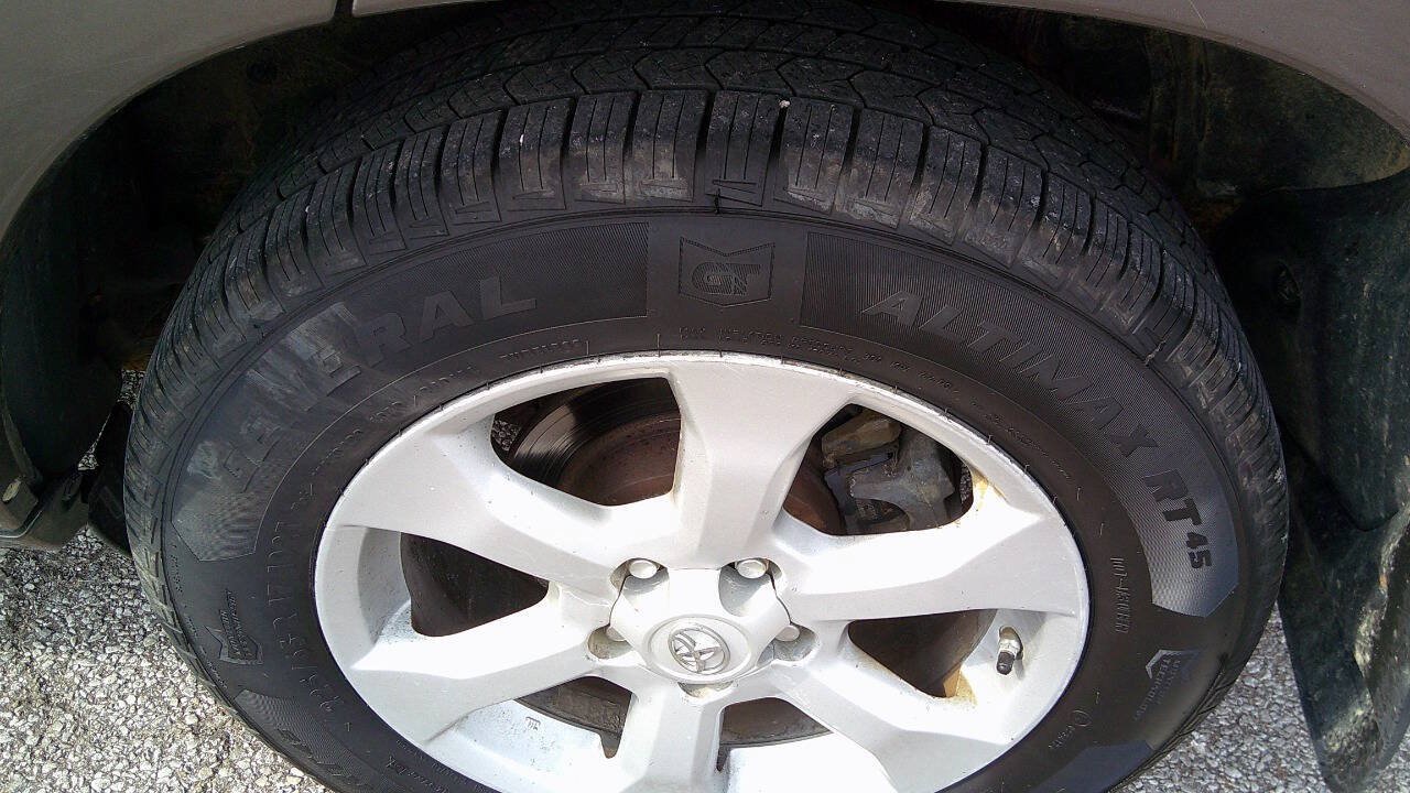 Used 2012 Toyota RAV4 Limited w/ Premium Plus Value Pkg AWD/4WD image 39
