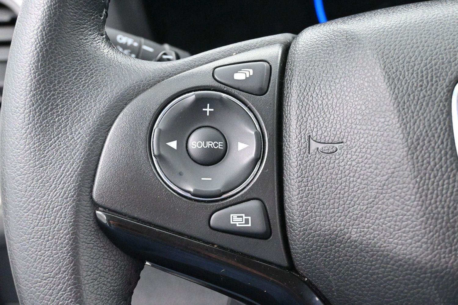 Used 2018 Honda HR-V EX-L image 16