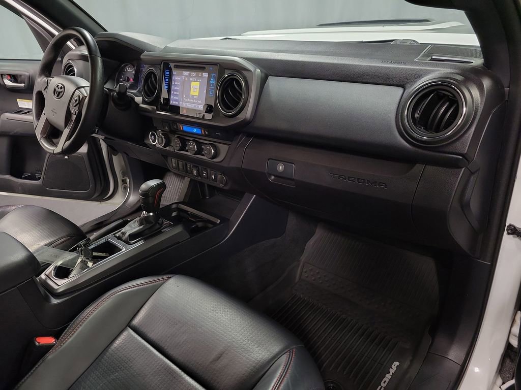 Used 2019 Toyota Tacoma TRD Pro AWD/4WD image 24