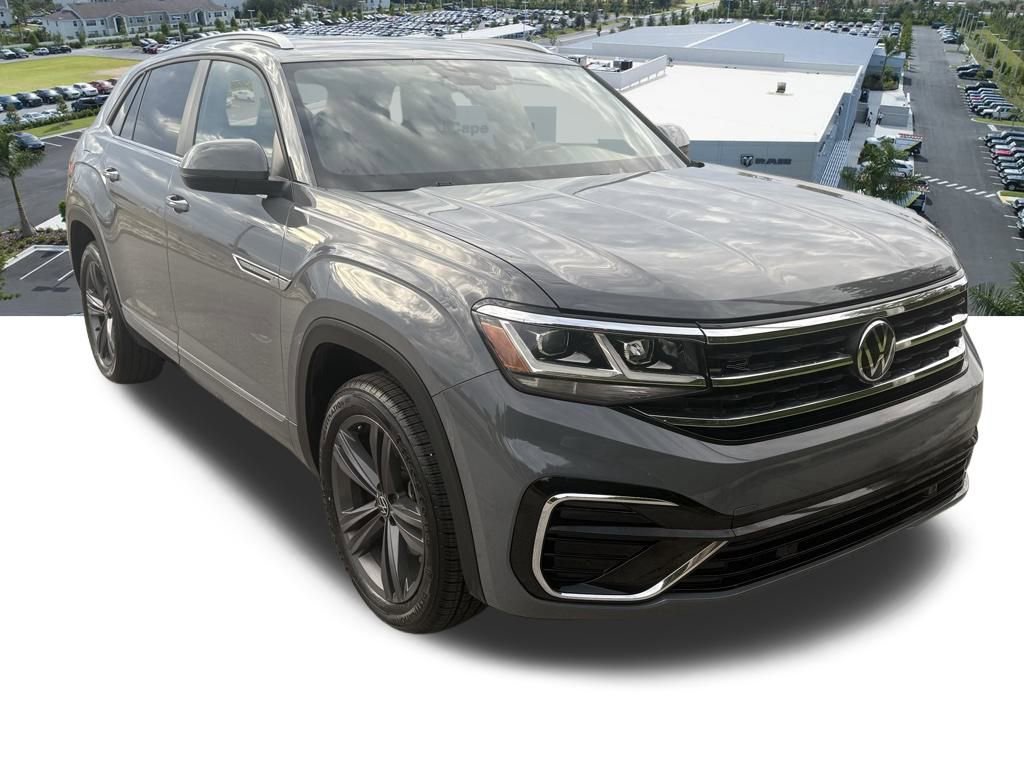 Used 2021 Volkswagen Atlas Cross Sport SE image 2