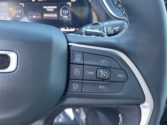 New 2025 Jeep Grand Cherokee Altitude image 32