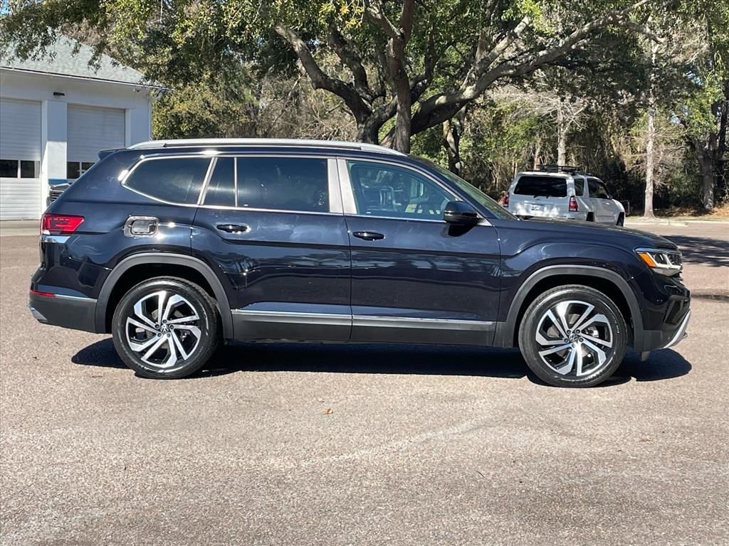Used 2023 Volkswagen Atlas SEL image 2