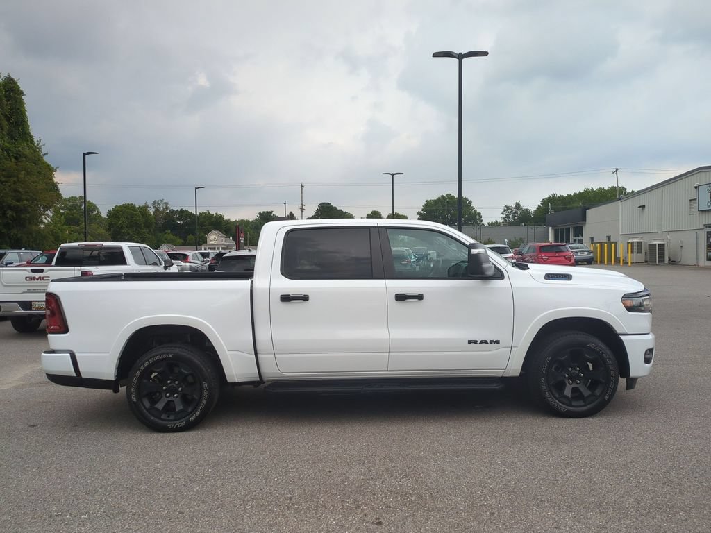 Used 2025 RAM 1500 Big Horn AWD/4WD image 4