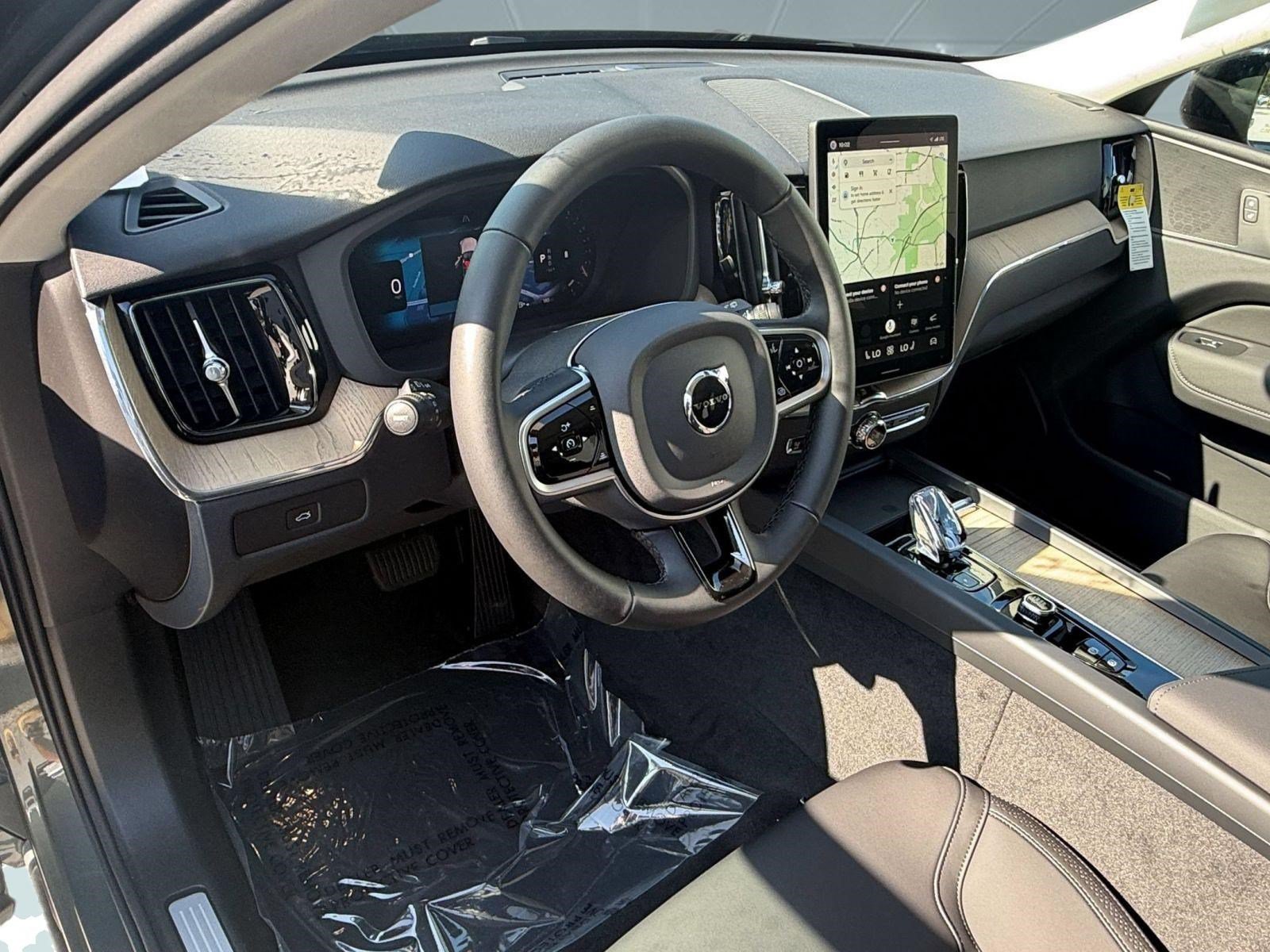 New 2026 Volvo XC60 B5 Core w/ Protection Package AWD/4WD image 4