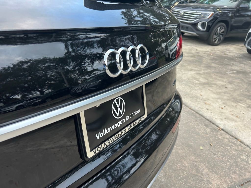 Used 2023 Audi Q5 2.0T Premium w/ Convenience Package image 31