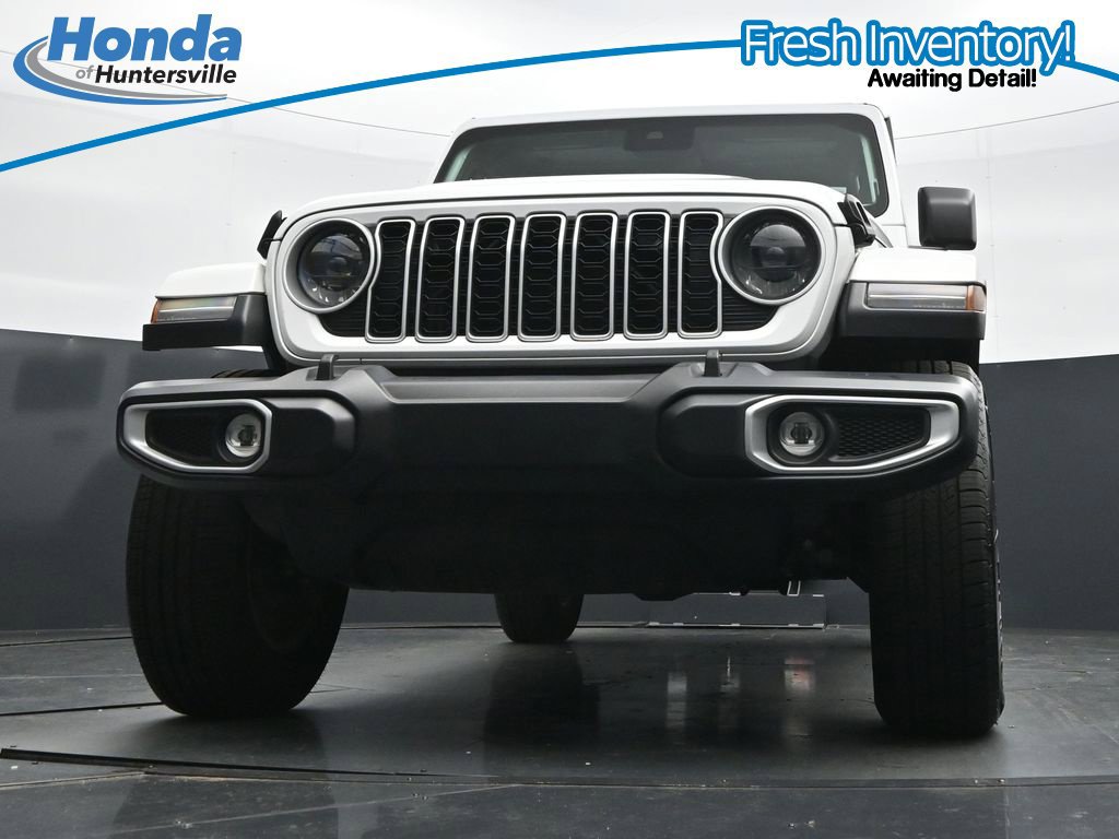 Used 2025 Jeep Wrangler Unlimited Sahara AWD/4WD image 28