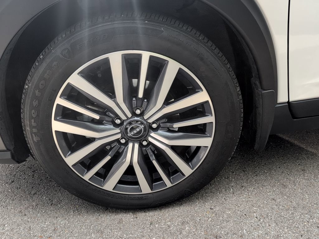 Used 2024 Nissan Kicks SV FWD image 37