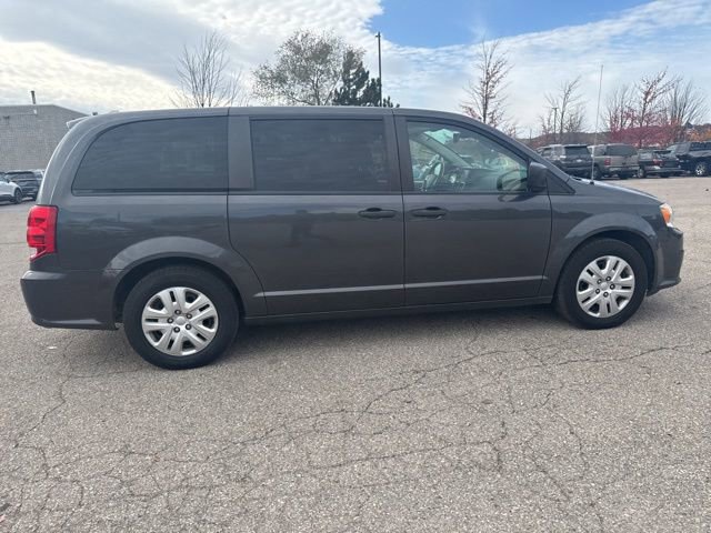 Used 2019 Dodge Grand Caravan SE w/ Rear Park Assist Package image 12