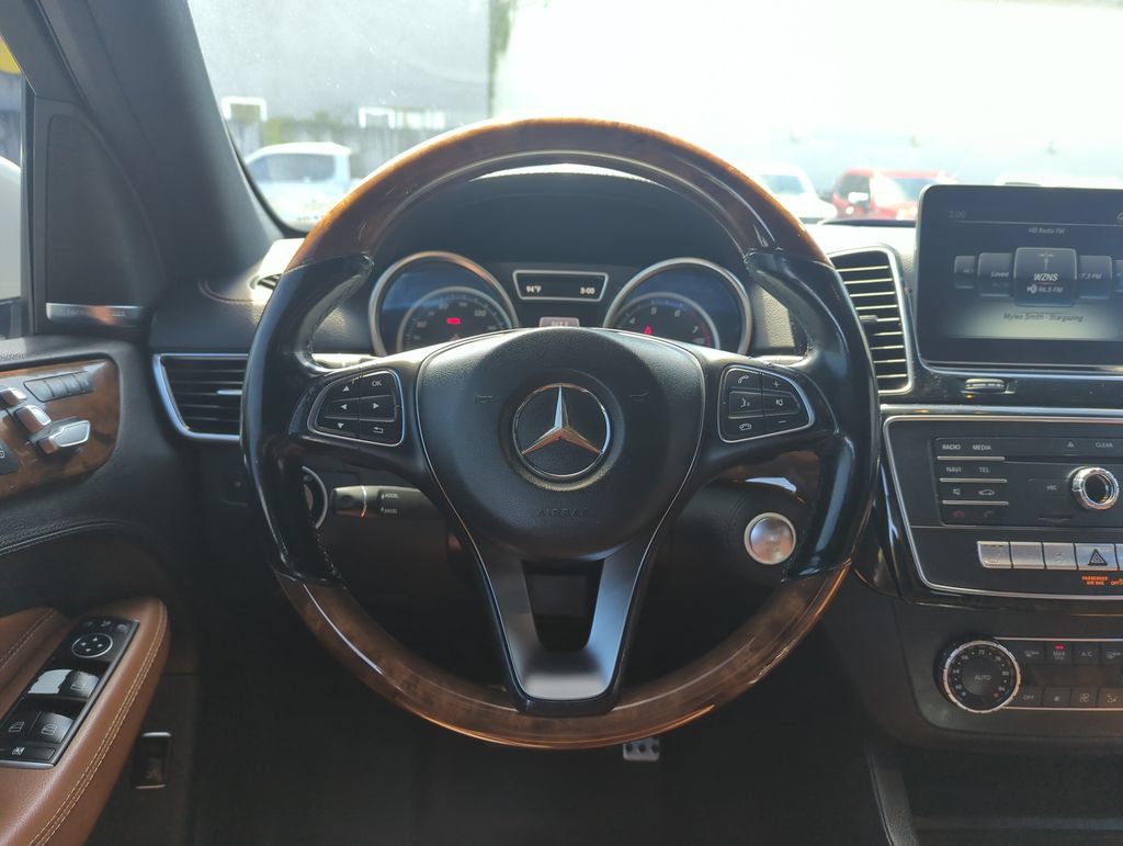 Used 2016 Mercedes-Benz GLE 400 4MATIC image 16