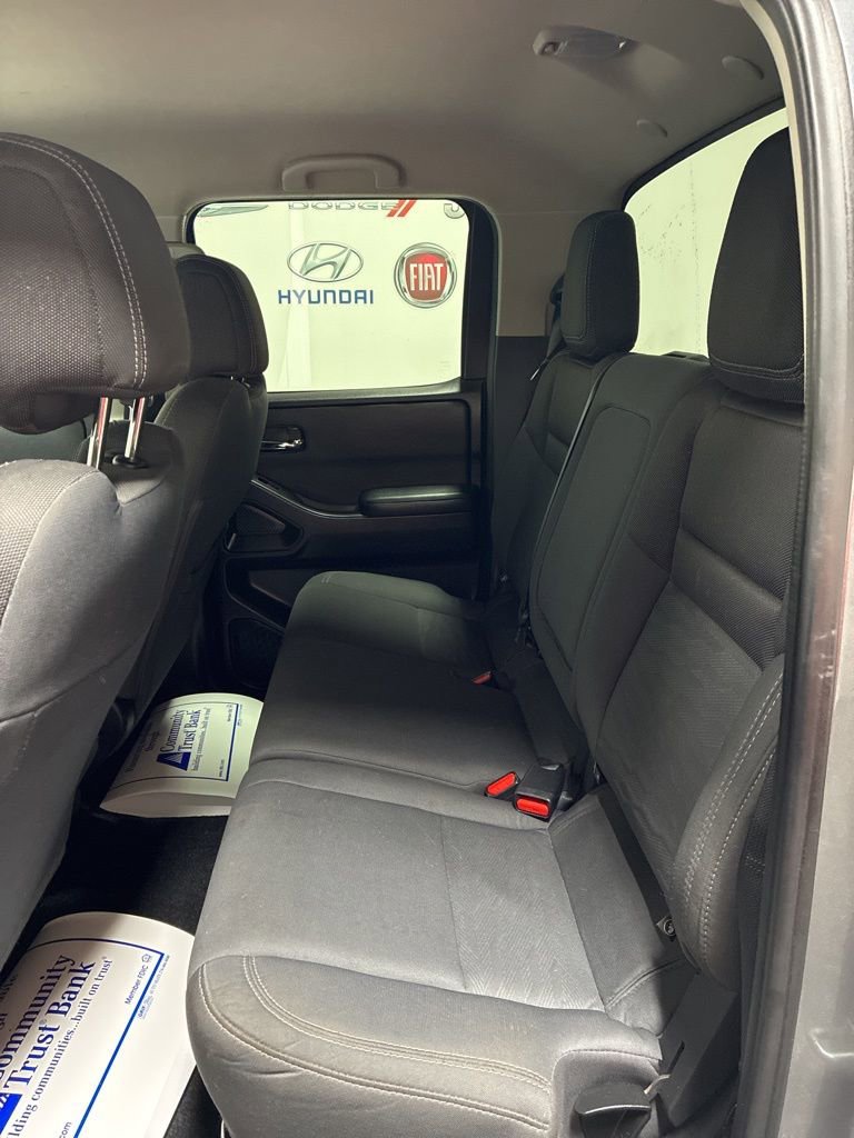 Used 2023 Nissan Frontier SV image 22