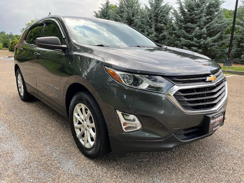 Used 2018 Chevrolet Equinox LS AWD/4WD image 32